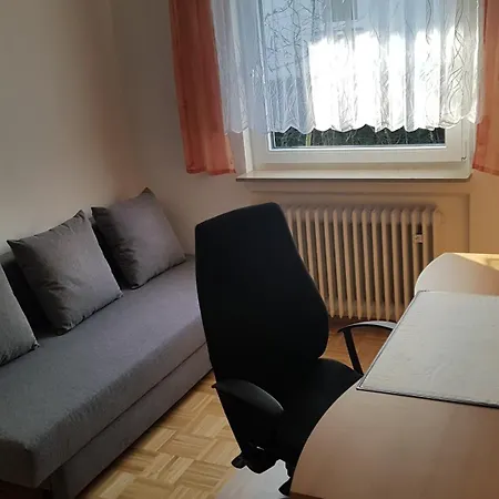 Apartament 4 Zimmerwohnung 81m2 Naehe Stuttgart Airport Messe, Esslingen, Stadtbahn U7