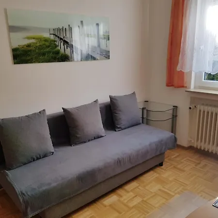 4 Zimmerwohnung 81m2 Naehe Stuttgart Airport Messe, Esslingen, Stadtbahn U7 Apartament *