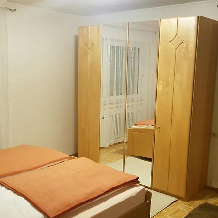 4 Zimmerwohnung 81m2 Naehe Stuttgart Airport Messe, Esslingen, Stadtbahn U7 Apartment Ostfildern