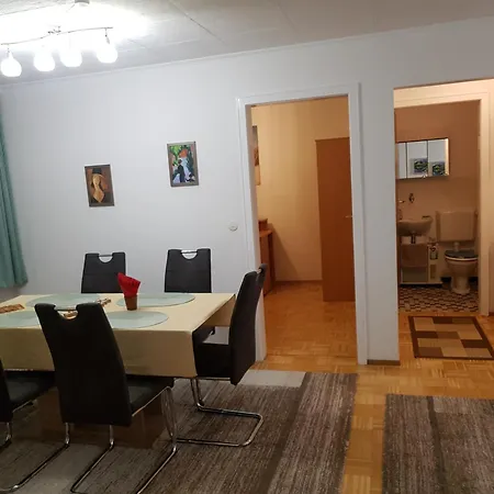 4 Zimmerwohnung 81m2 Naehe Stuttgart Airport Messe, Esslingen, Stadtbahn U7 Apartment