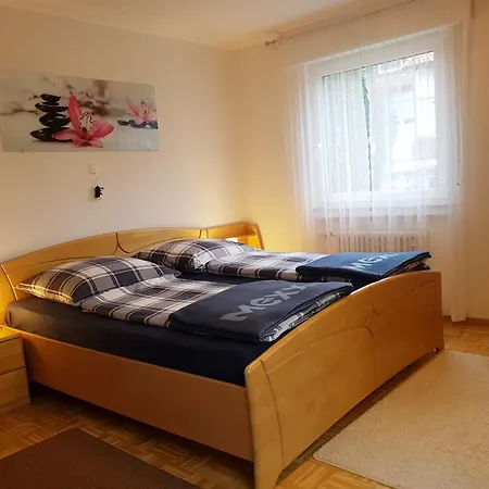 4 Zimmerwohnung 81m2 Naehe Stuttgart Airport Messe, Esslingen, Stadtbahn U7 Apartment
